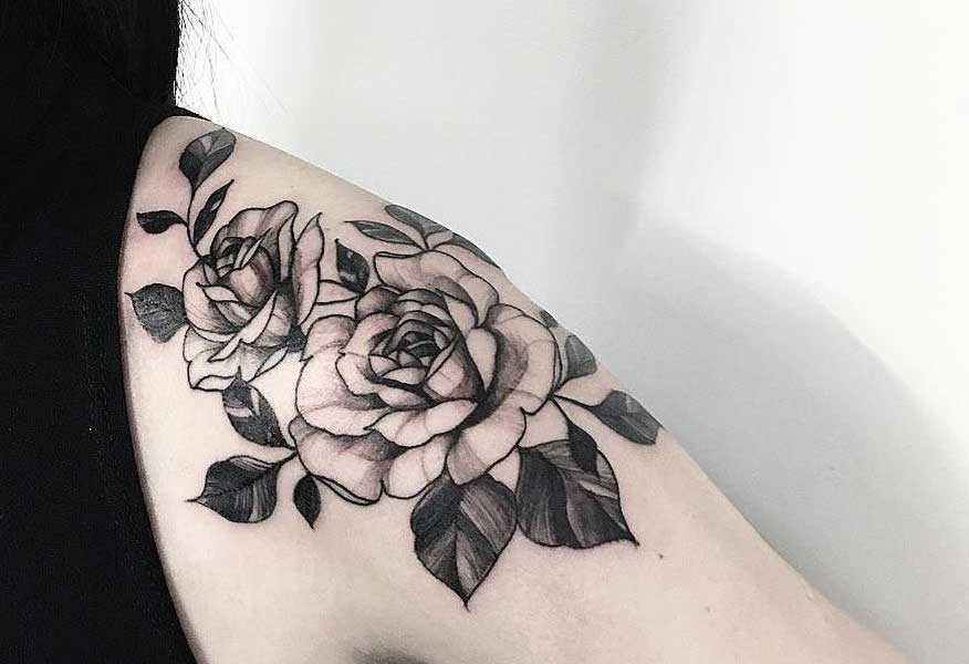 tatuagem de leão no ombro